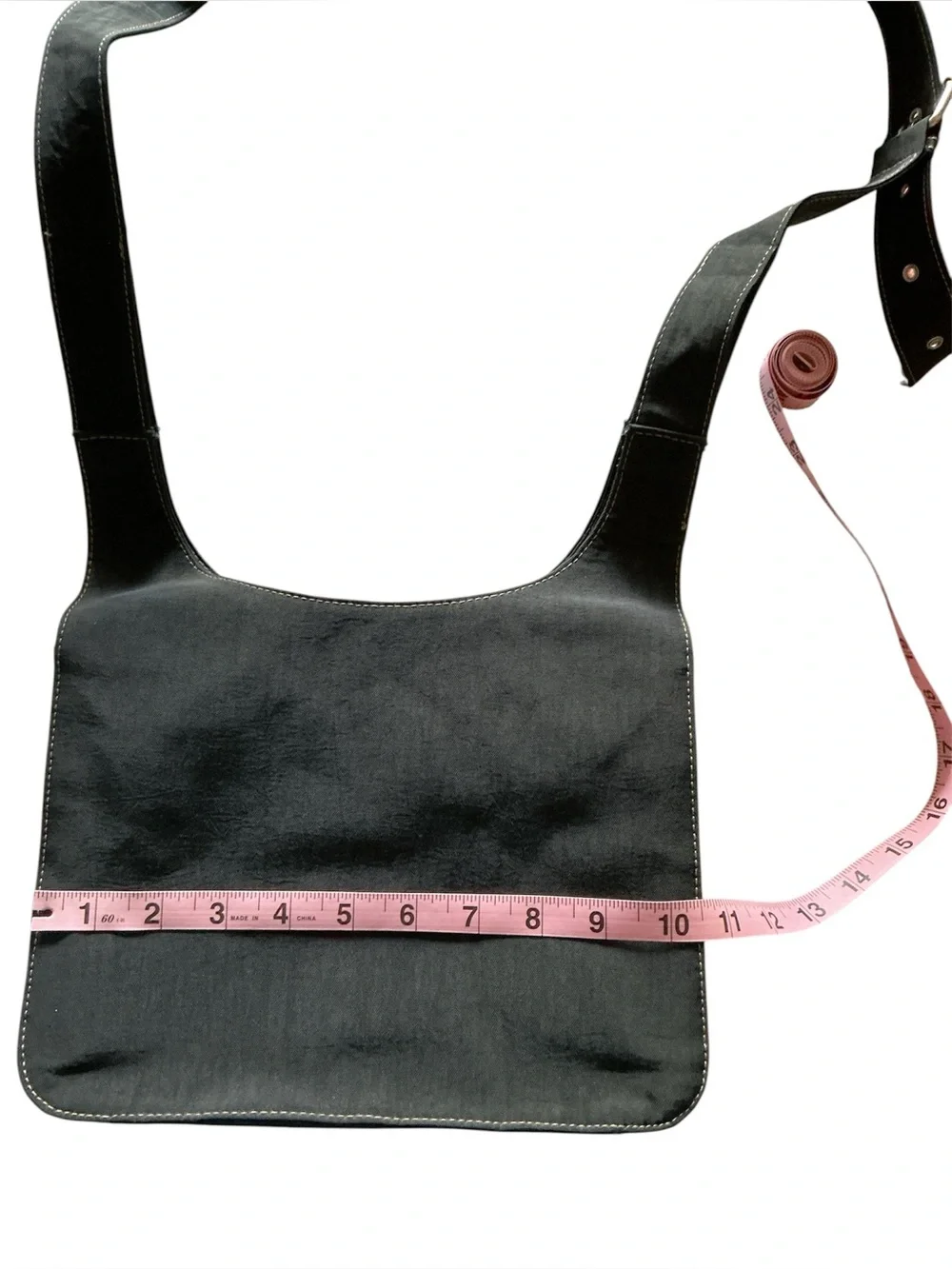 Baggallini Black Crossbody Bag with Expandable Sides - Picture 5 of 12